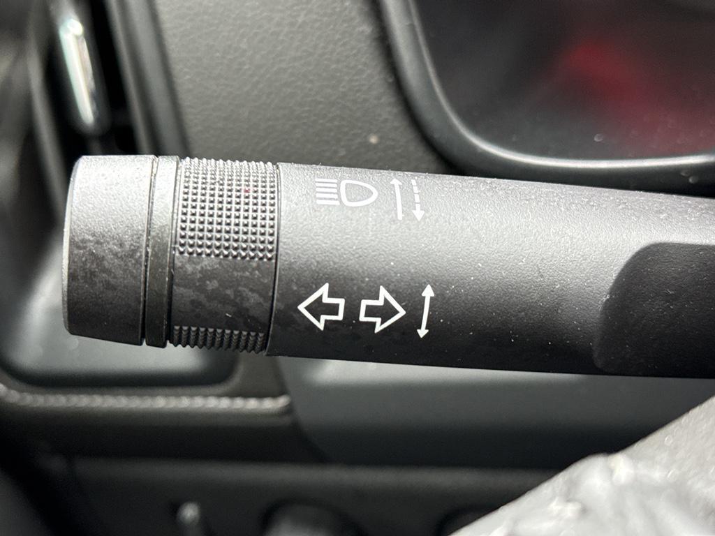 used 2022 GMC Canyon car, priced at $33,905