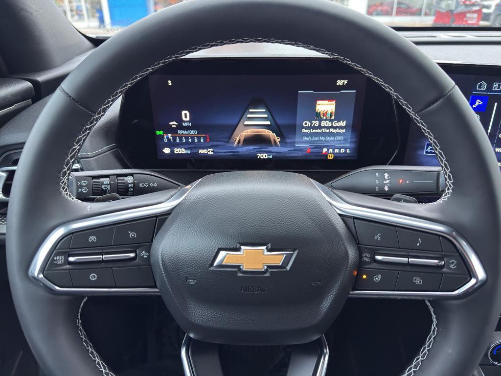 used 2025 Chevrolet Traverse car, priced at $42,625