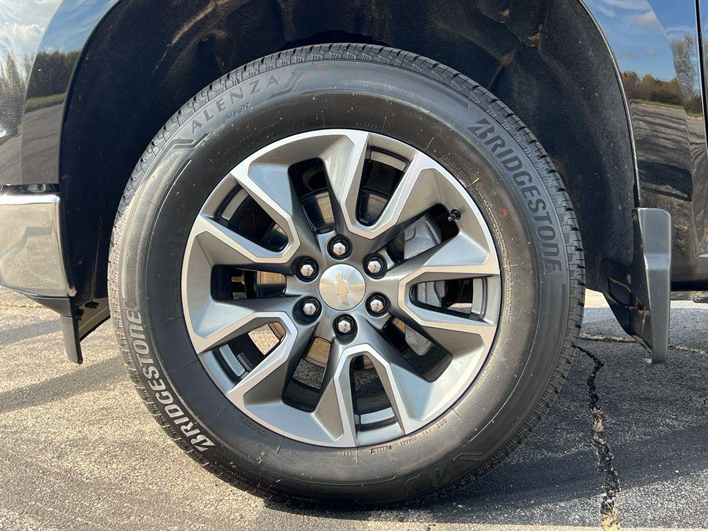 used 2024 Chevrolet Silverado 1500 car, priced at $43,337