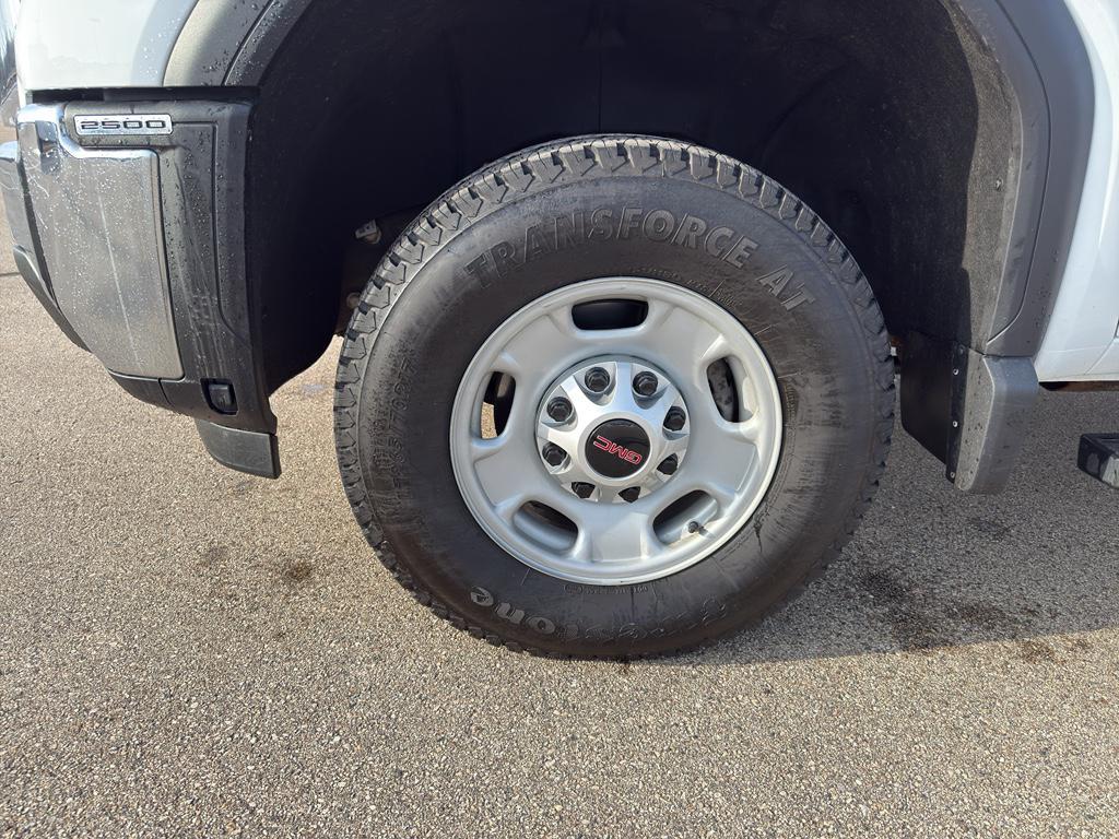 used 2024 GMC Sierra 2500 car, priced at $50,963