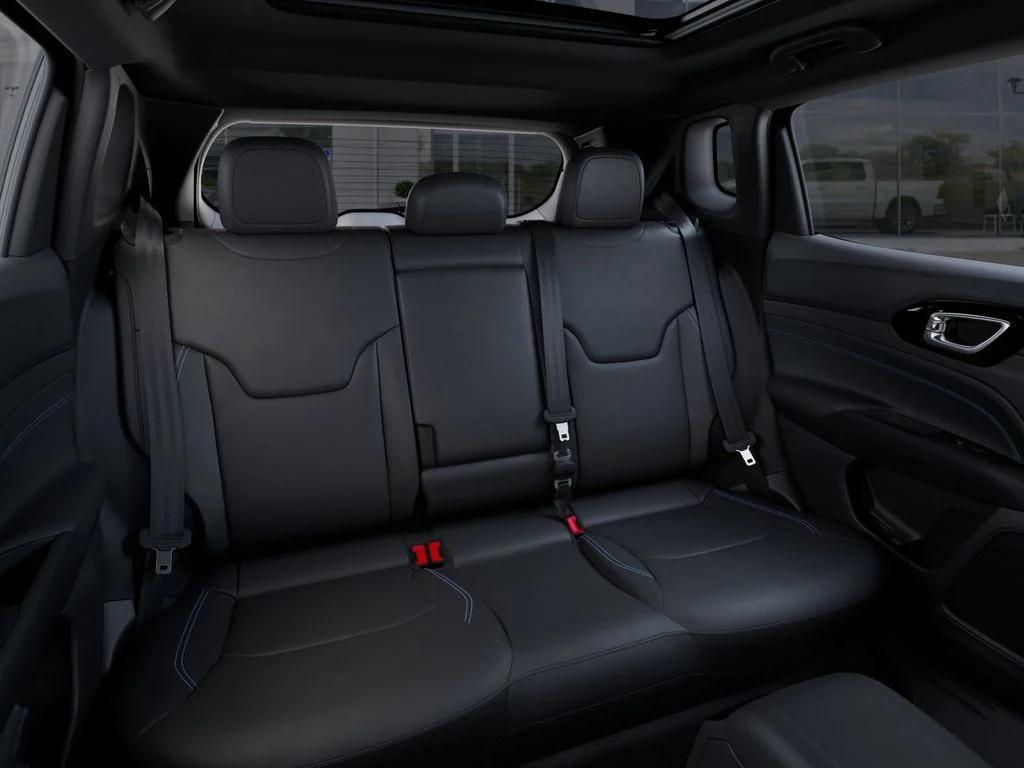 new 2025 Jeep Compass car, priced at $35,999