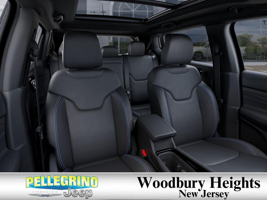 new 2025 Jeep Compass car, priced at $31,990