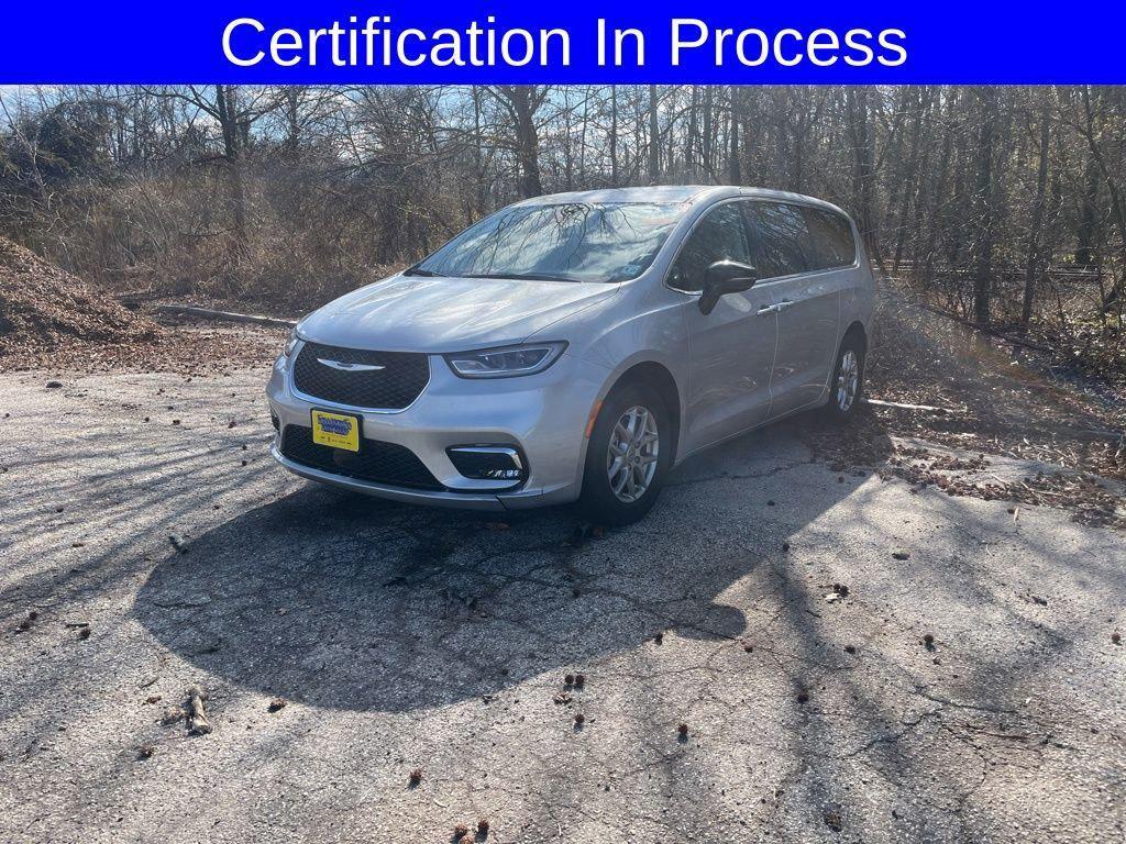 used 2024 Chrysler Pacifica car, priced at $30,578