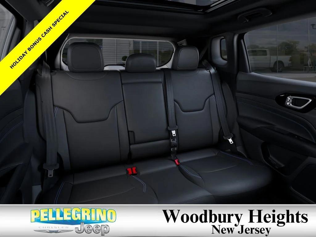 new 2025 Jeep Compass car, priced at $35,999