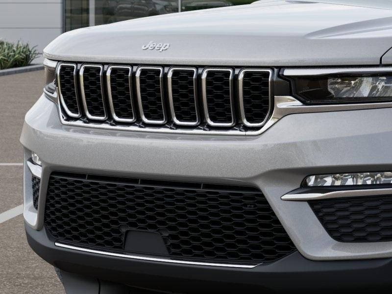 new 2025 Jeep Grand Cherokee car, priced at $50,010