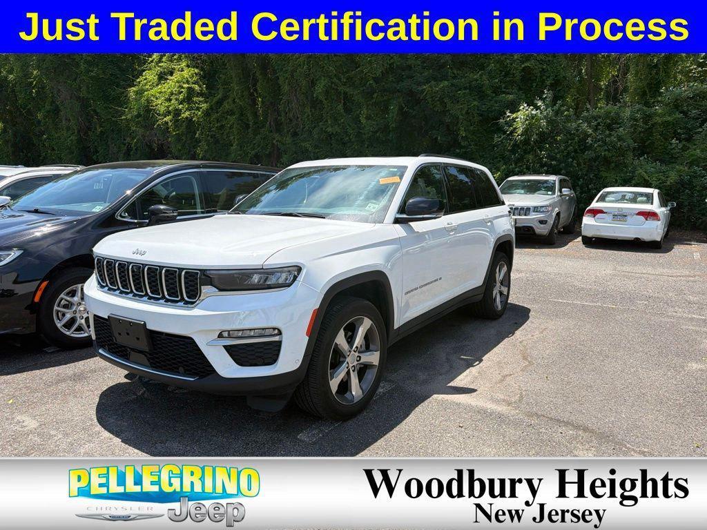 used 2025 Jeep Grand Cherokee car, priced at $40,589