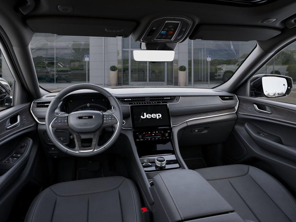 new 2025 Jeep Grand Cherokee car, priced at $51,414