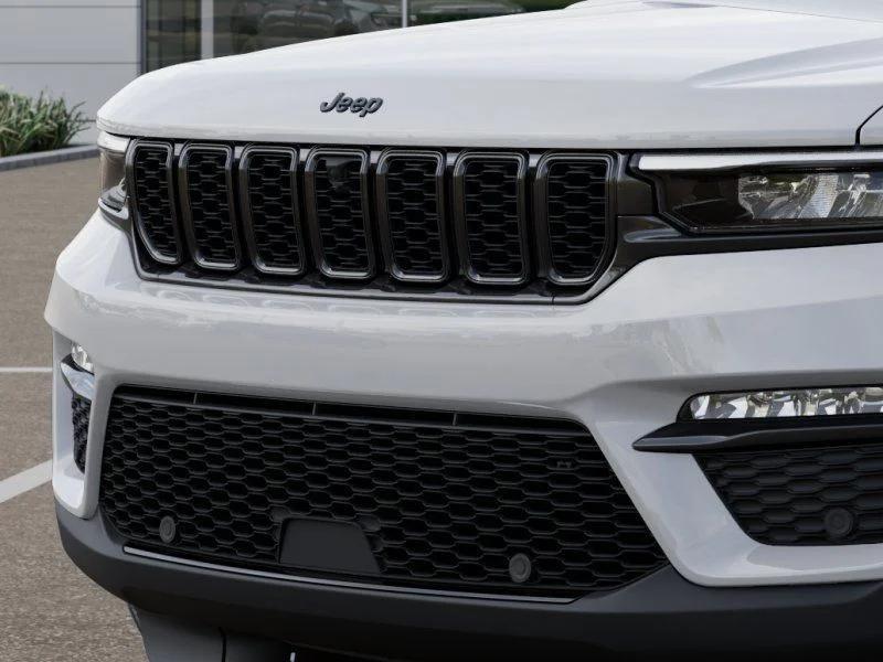 new 2025 Jeep Grand Cherokee car, priced at $53,414