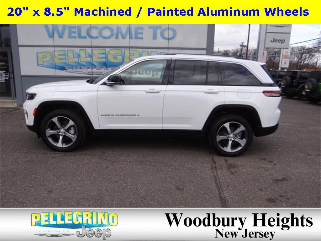 used 2023 Jeep Grand Cherokee car, priced at $33,098