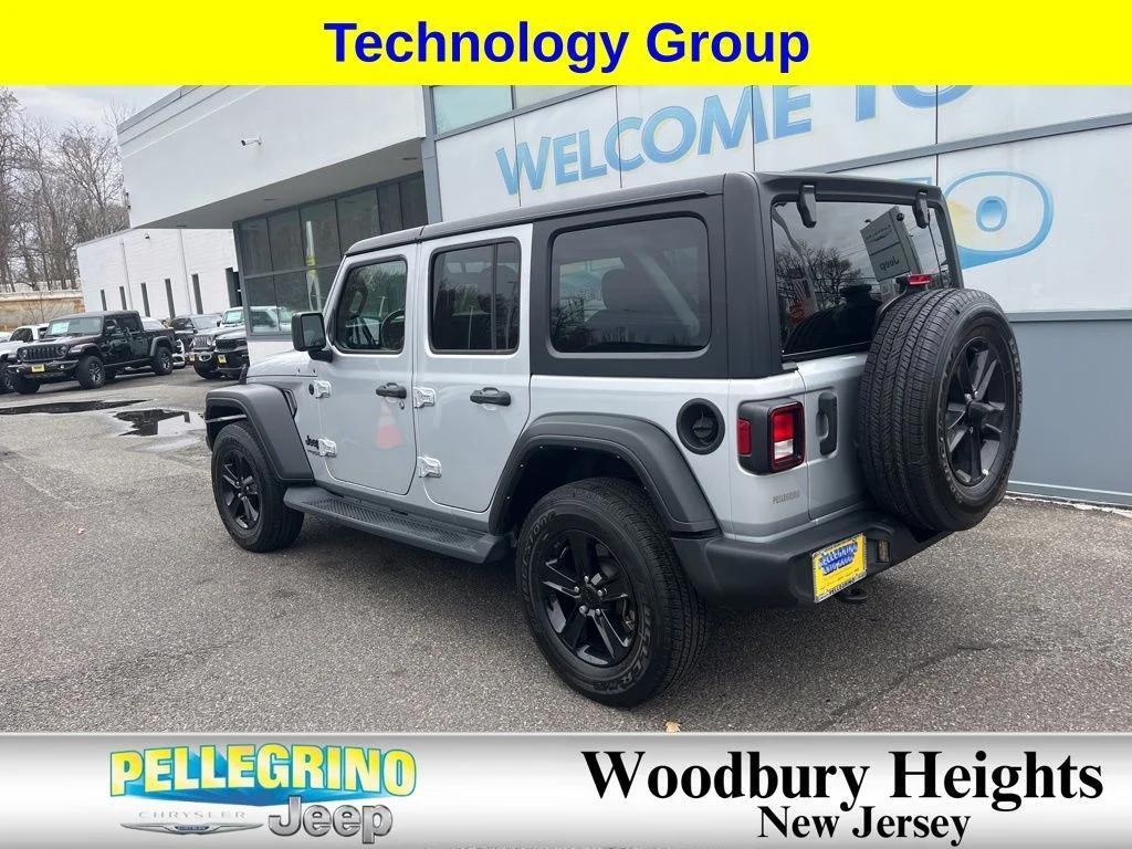 used 2022 Jeep Wrangler Unlimited car, priced at $33,487