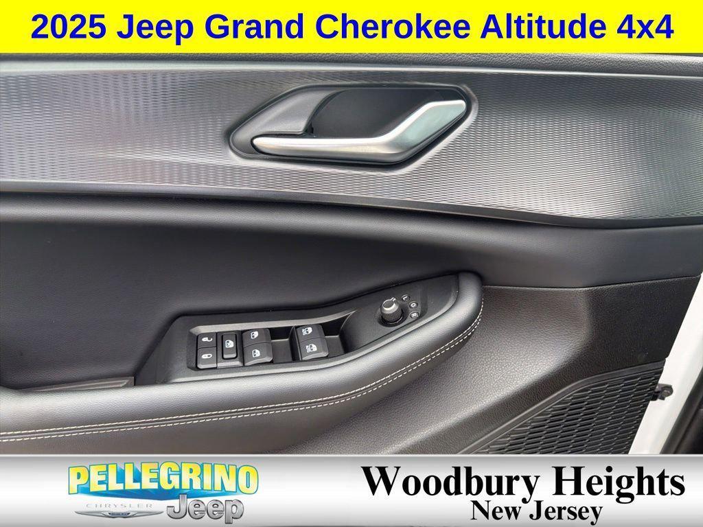 used 2025 Jeep Grand Cherokee car, priced at $36,599