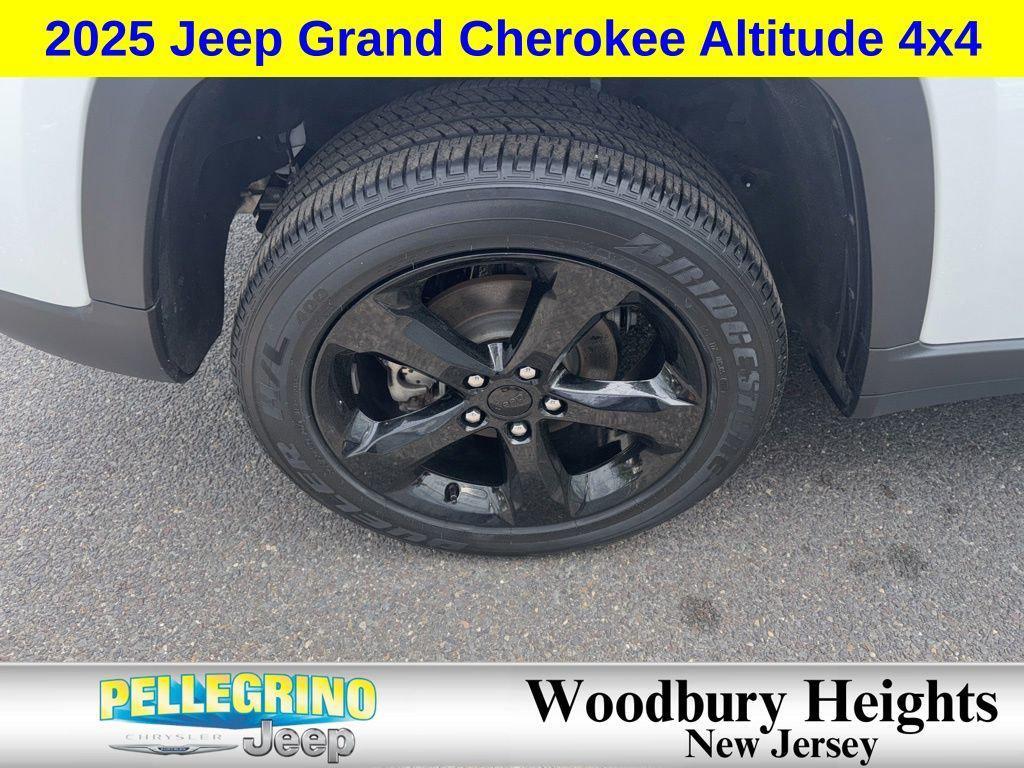 used 2025 Jeep Grand Cherokee car, priced at $36,599