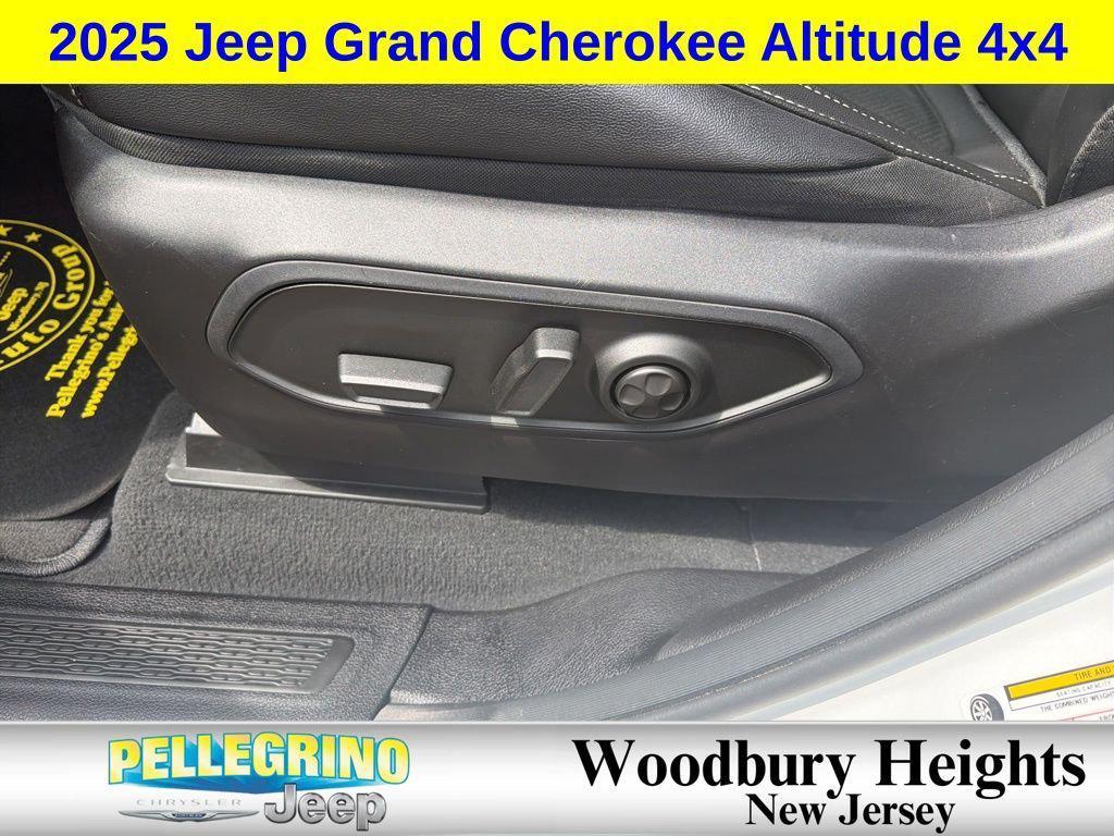used 2025 Jeep Grand Cherokee car, priced at $36,599