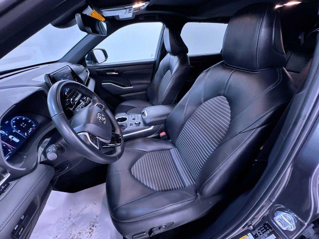 used 2025 Toyota Highlander car, priced at $45,980