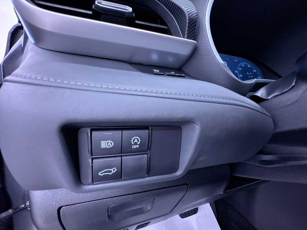 used 2025 Toyota Highlander car, priced at $45,980