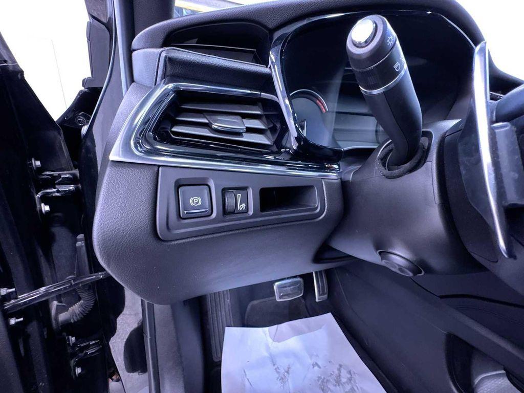 used 2020 Cadillac XT6 car, priced at $25,995