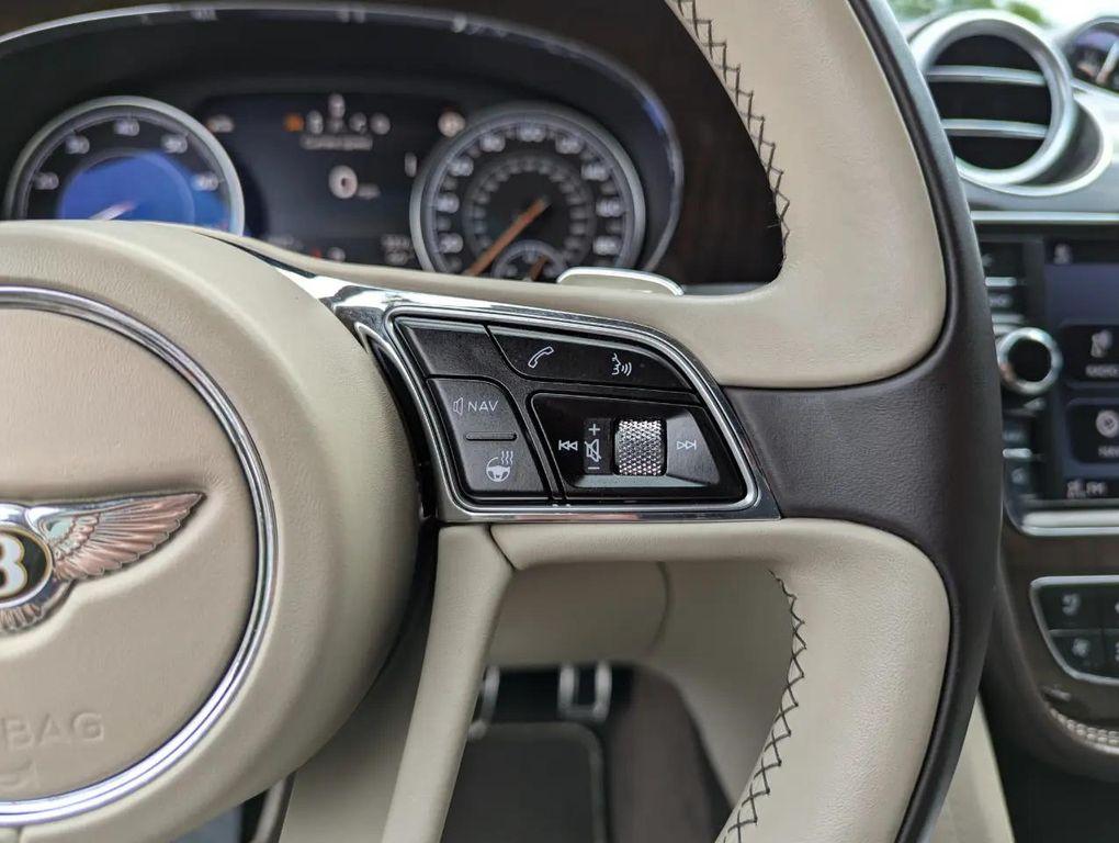 used 2020 Bentley Bentayga car, priced at $100,893