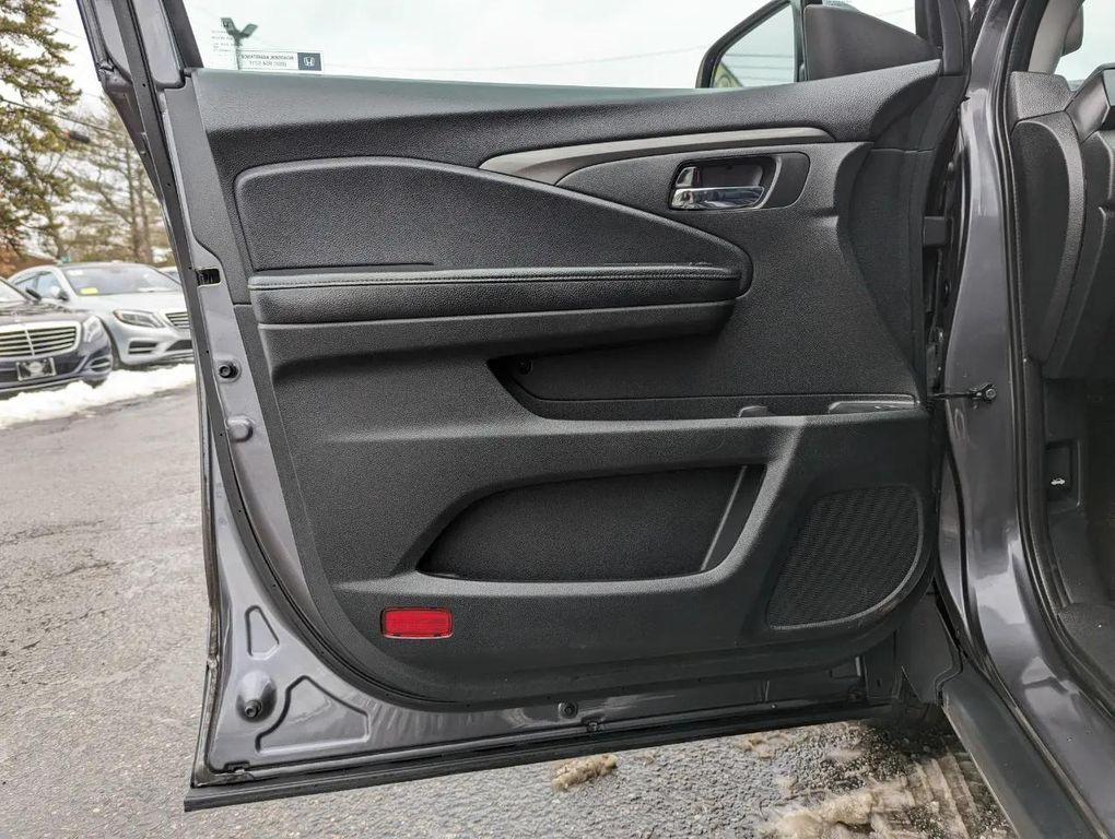 used 2017 Honda Pilot car, priced at $21,998