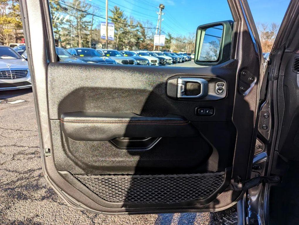 used 2022 Jeep Gladiator car, priced at $37,898