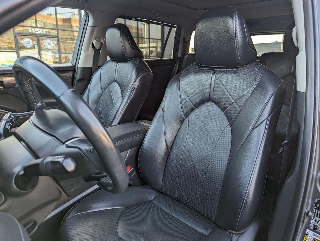 used 2022 Toyota Highlander car, priced at $37,998