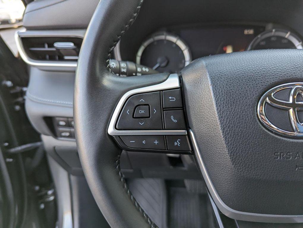 used 2023 Toyota Highlander car, priced at $34,598