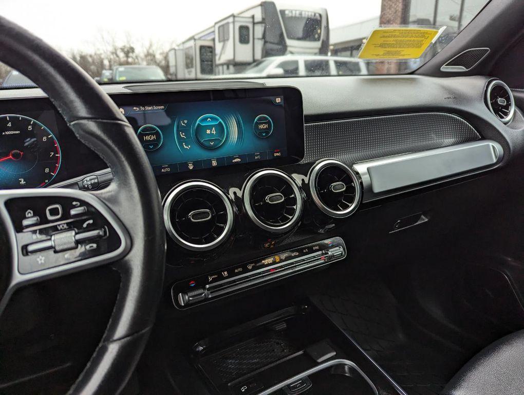 used 2021 Mercedes-Benz GLB 250 car, priced at $21,298