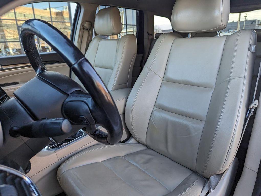 used 2021 Jeep Grand Cherokee car, priced at $22,998