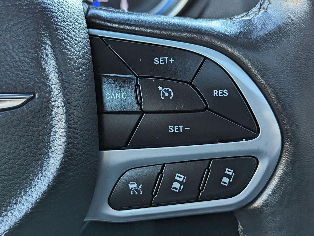 used 2021 Chrysler 300 car, priced at $25,998