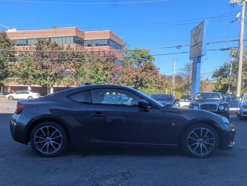 used 2019 Toyota 86 car, priced at $18,998
