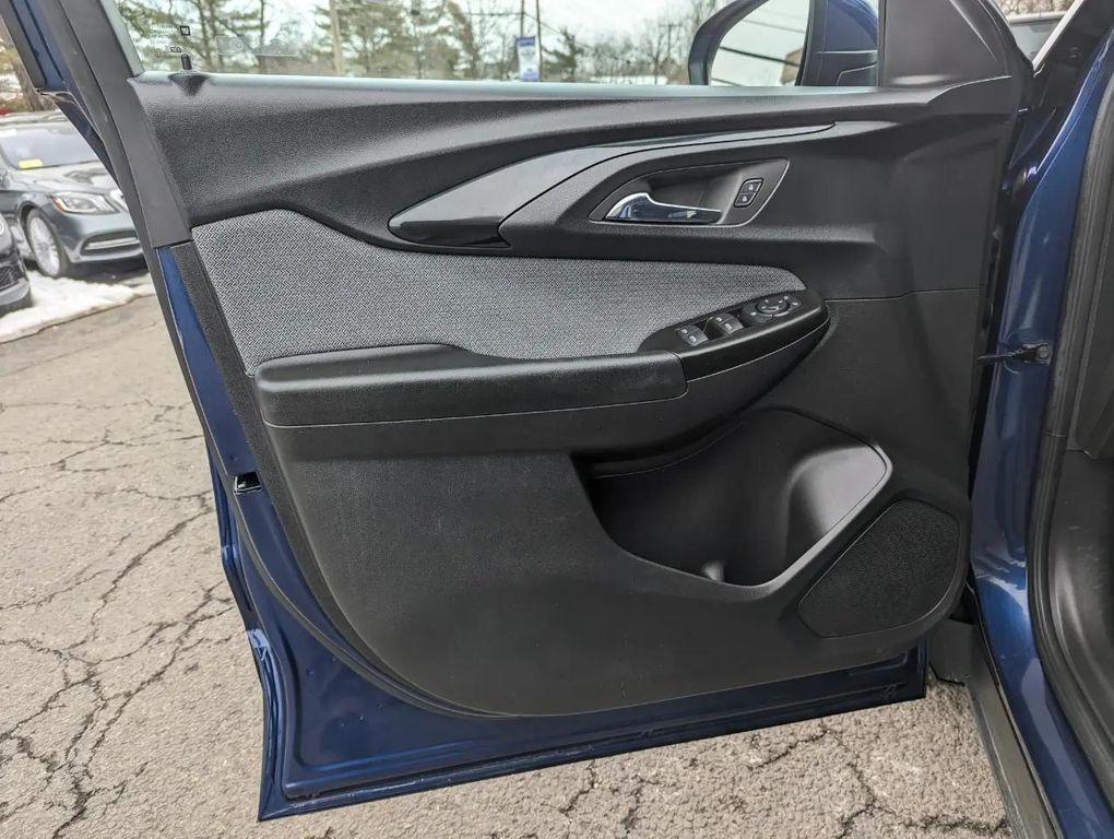 used 2023 Chevrolet TrailBlazer car, priced at $23,998