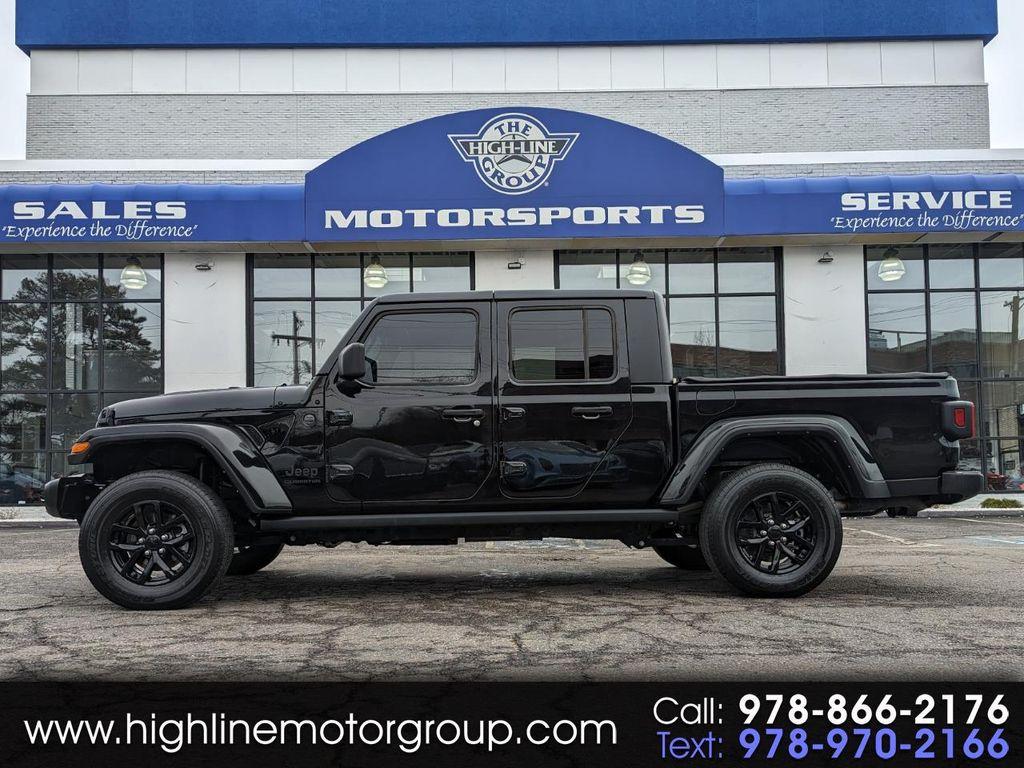 used 2022 Jeep Gladiator car, priced at $32,998