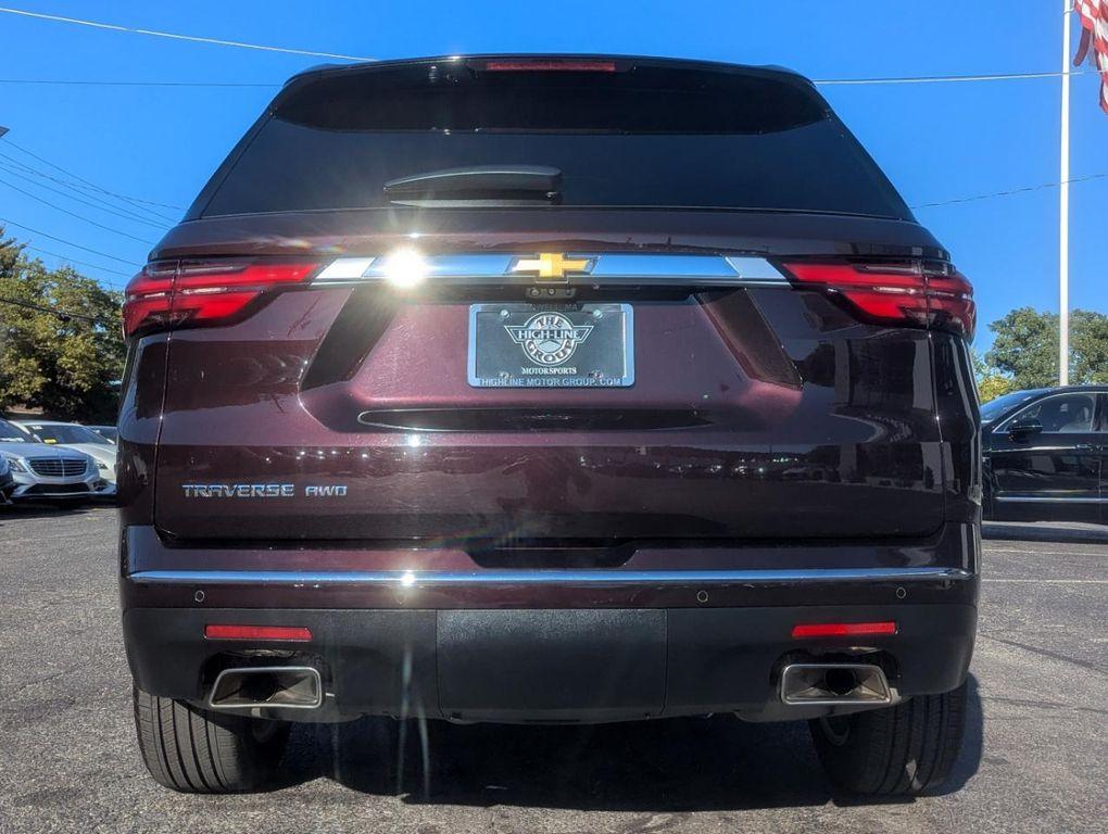 used 2022 Chevrolet Traverse car, priced at $30,598