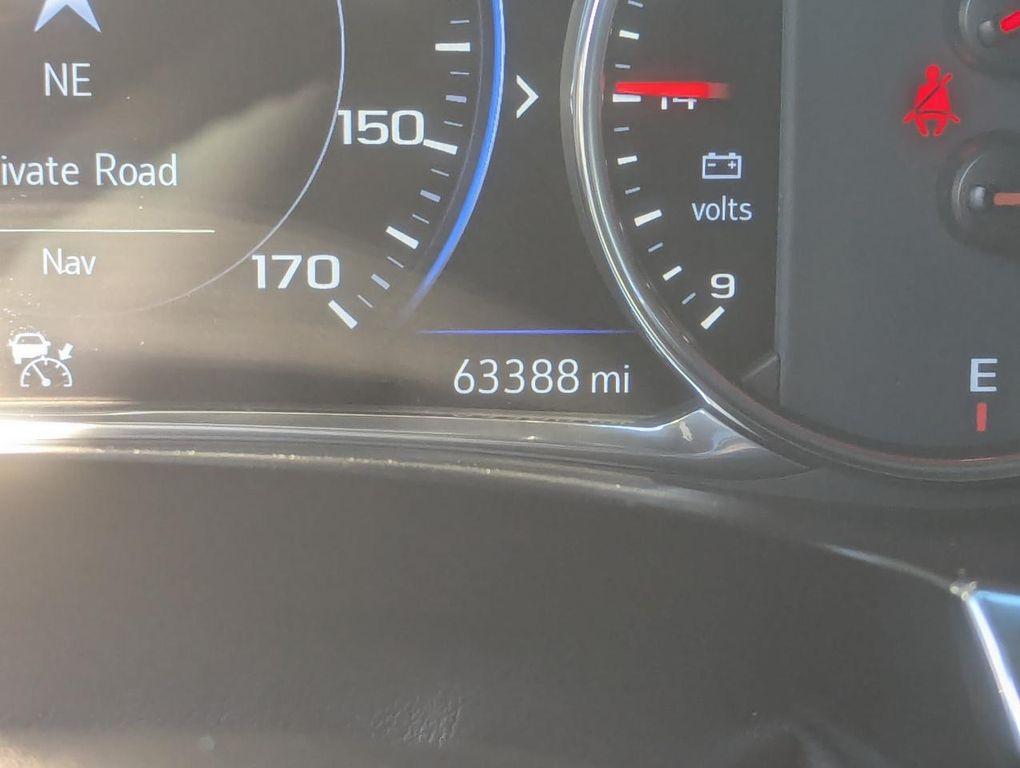 used 2022 Chevrolet Traverse car, priced at $30,598