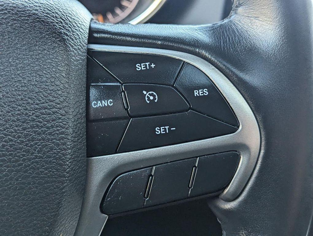 used 2019 Jeep Grand Cherokee car, priced at $18,998