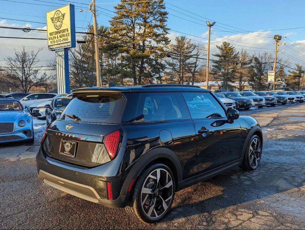 used 2025 MINI Hardtop car, priced at $31,998