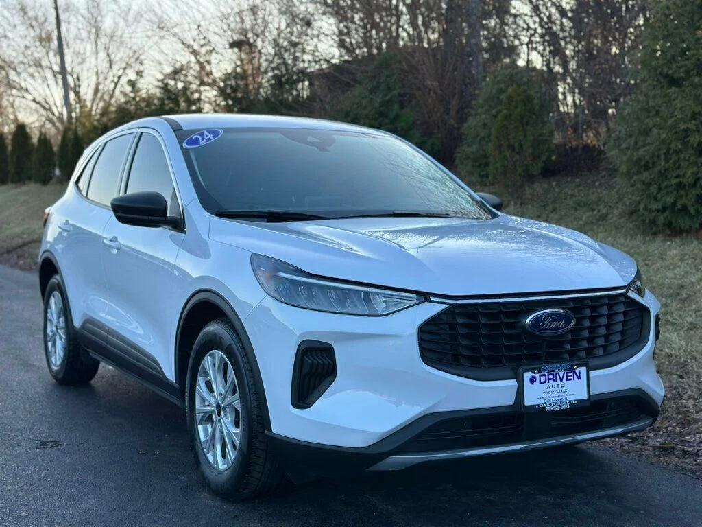 used 2024 Ford Escape car, priced at $18,980