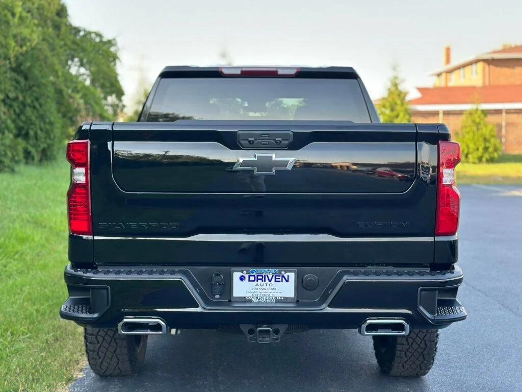used 2025 Chevrolet Silverado 1500 car, priced at $45,980