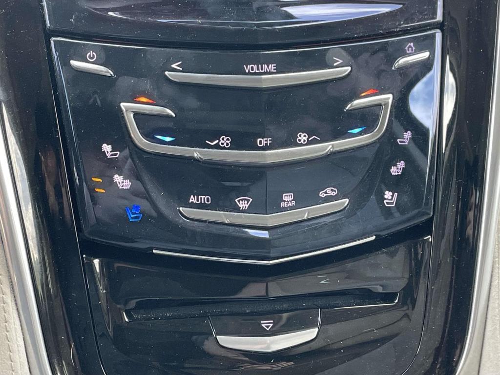 used 2020 Cadillac Escalade ESV car, priced at $38,779