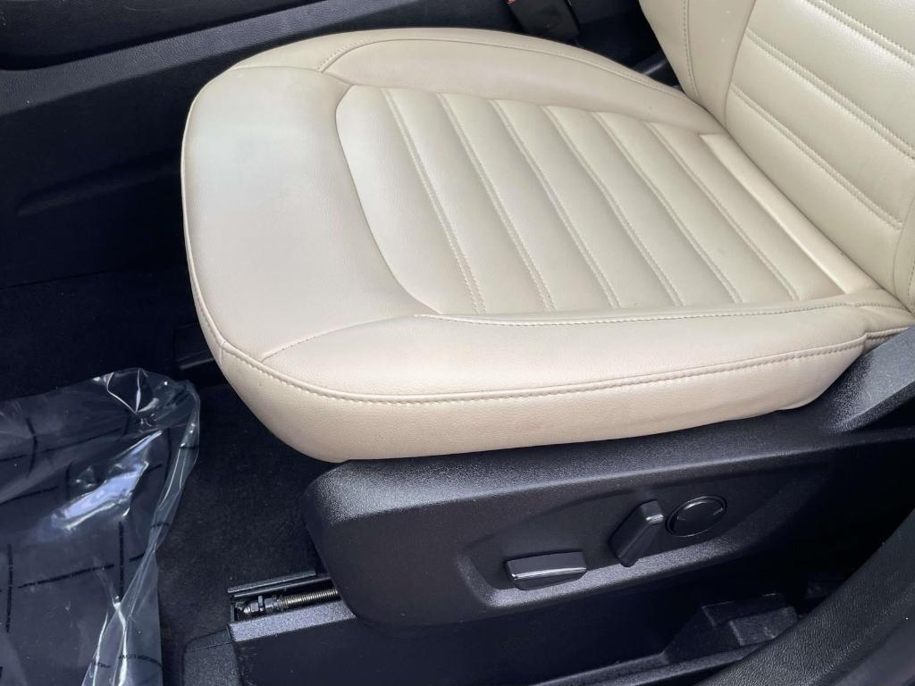 used 2024 Ford Edge car, priced at $24,800