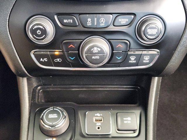 used 2023 Jeep Cherokee car, priced at $21,775