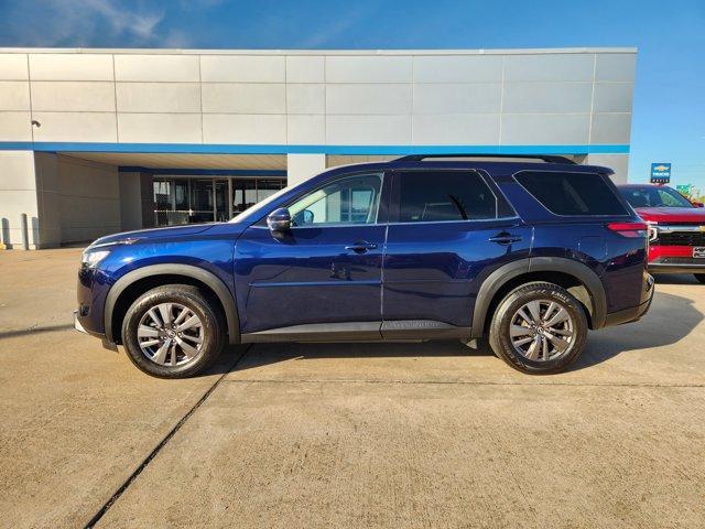 used 2022 Nissan Pathfinder car, priced at $24,995