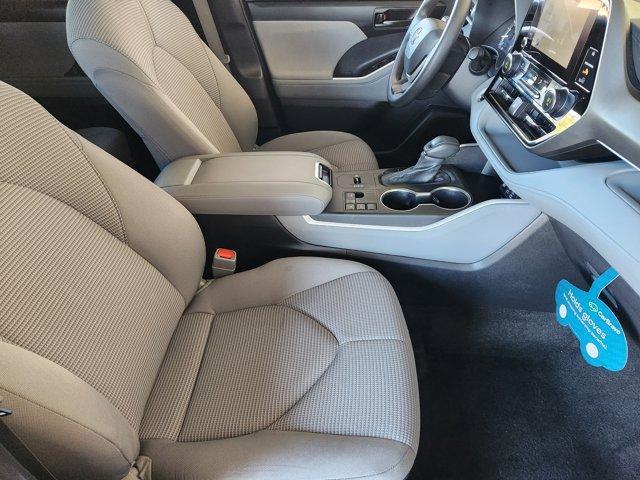 used 2023 Toyota Highlander car, priced at $32,485