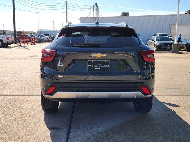 used 2025 Chevrolet Trax car, priced at $20,855