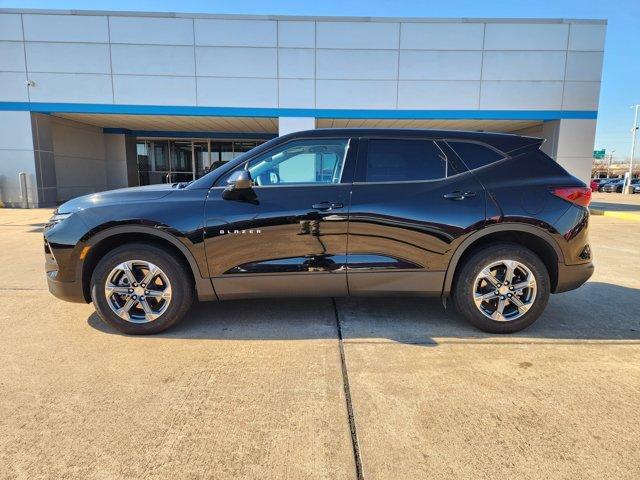 used 2025 Chevrolet Blazer car, priced at $29,395
