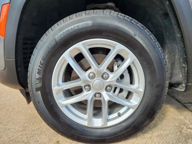 used 2025 Jeep Grand Cherokee car, priced at $30,615