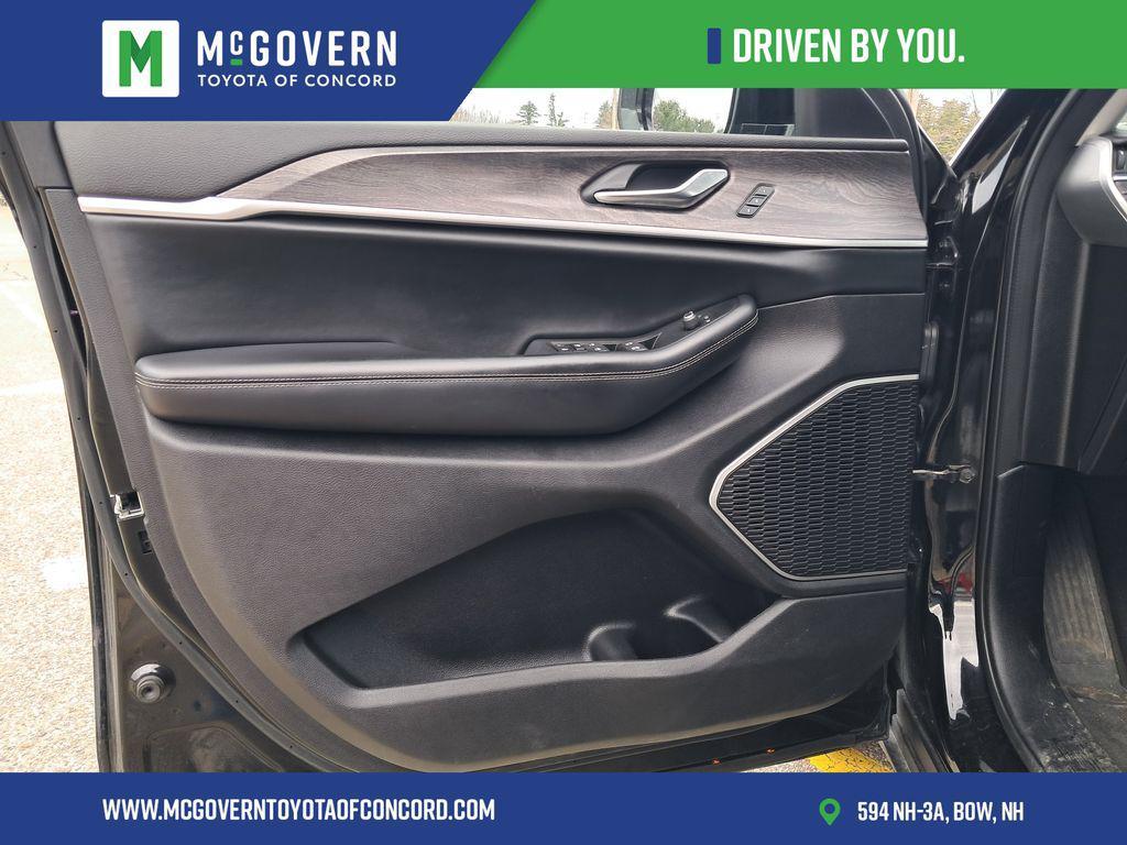 used 2021 Jeep Grand Cherokee L car, priced at $29,977