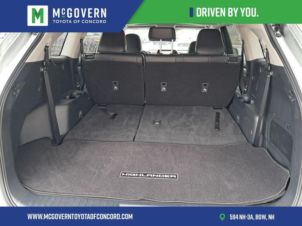 used 2023 Toyota Highlander Hybrid car, priced at $37,500