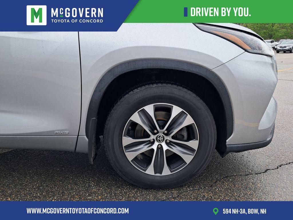 used 2023 Toyota Highlander Hybrid car, priced at $37,500