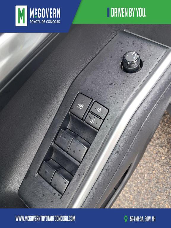 used 2023 Toyota Highlander Hybrid car, priced at $37,500