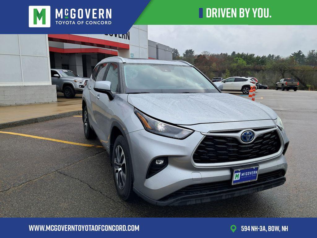 used 2023 Toyota Highlander Hybrid car, priced at $37,500